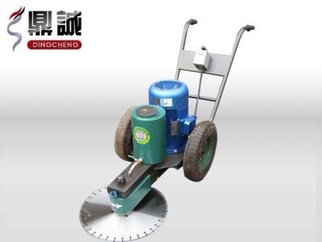 點(diǎn)擊查看詳細信息<br>標題：手推式切樁機 閱讀次數：11719