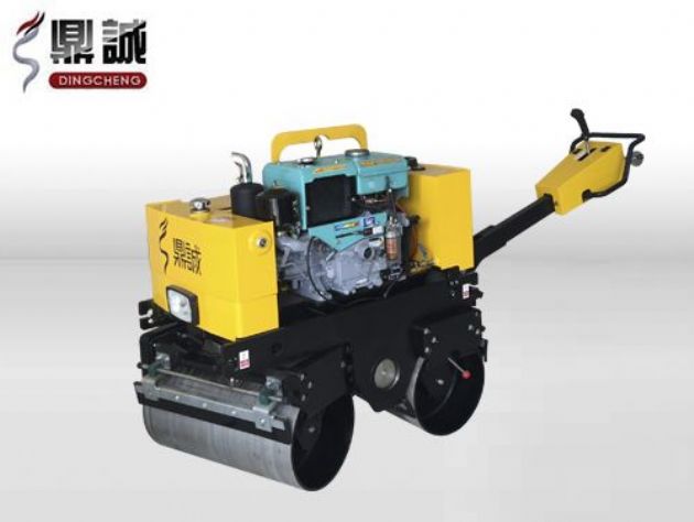 點(diǎn)擊查看詳細信息<br>標題：DC-840-I全液壓手扶雙鋼輪壓路機 閱讀次數：12826