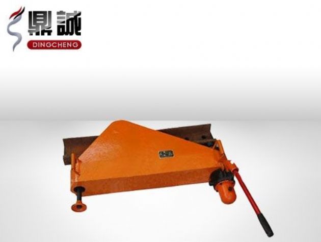點擊查看詳細信息<br>標題：垂直液壓彎軌機 閱讀次數：4430