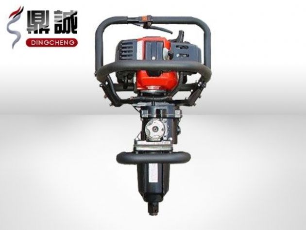 點擊查看詳細信息<br>標題：便攜式內燃扳手 閱讀次數：4393