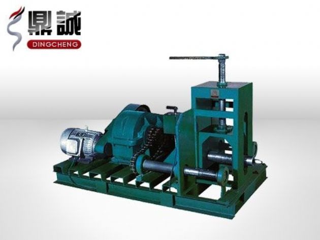 點擊查看詳細信息<br>標題：臥式多功能滾動彎管機 閱讀次數：4742