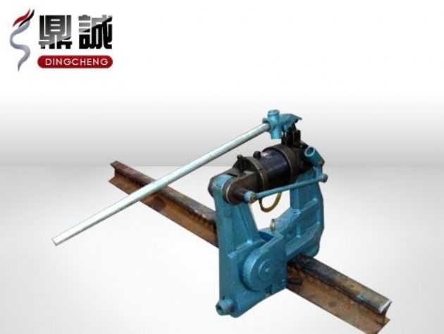 點擊查看詳細信息<br>標題：液壓鋼軌擠孔機 閱讀次數：4415