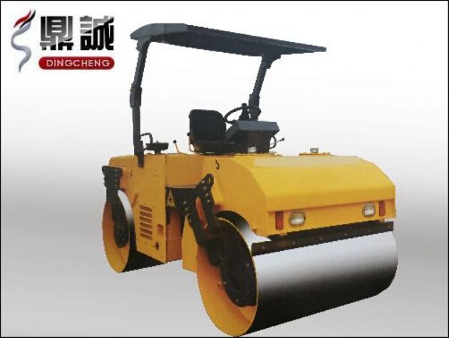 點(diǎn)擊查看詳細信息<br>標題：6噸雙鋼輪振動(dòng)壓路機 閱讀次數：11841